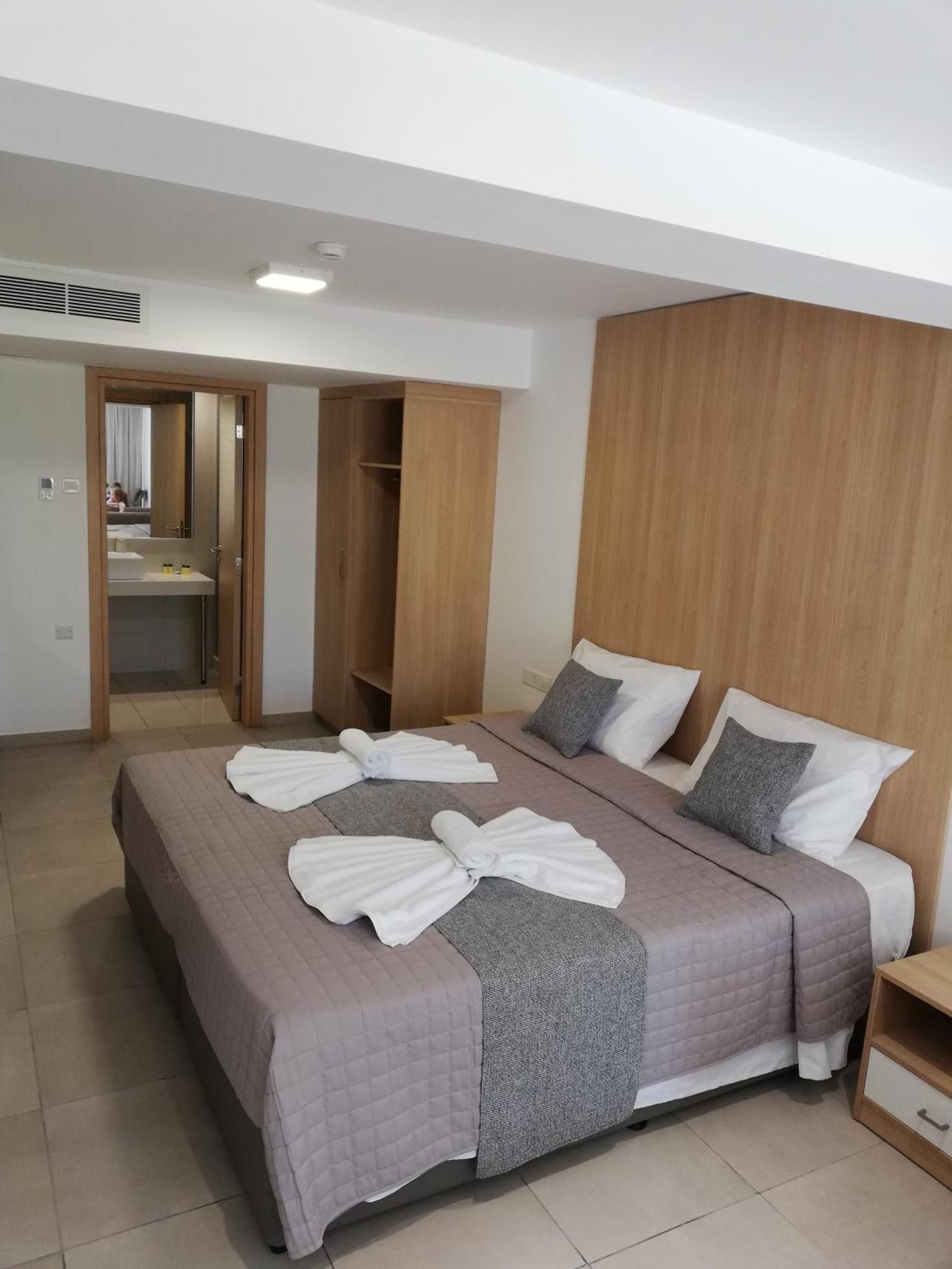 Joy Hotel Apts Айя-Напа Екстер'єр фото